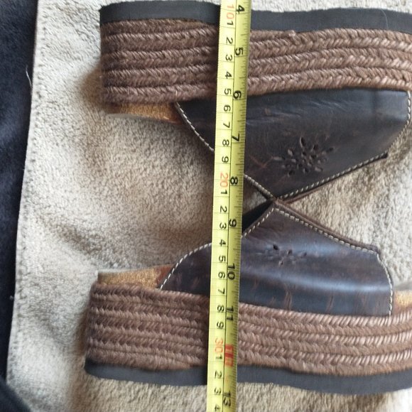 Sandals, Ridge Stone - Picture 4 of 8